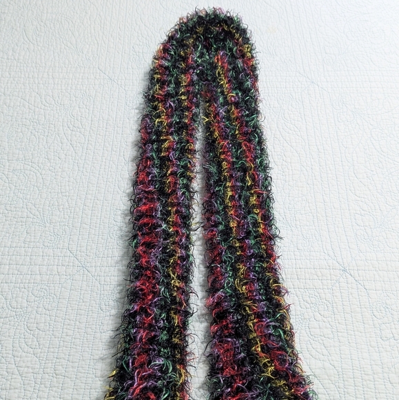 NWOT Black & Multi Colored Fuzzy Oblong Scarf - Picture 3 of 10
